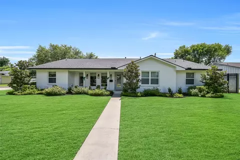 2503 Stoney Brook Dr, Houston, TX 77063