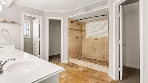 Bath - 8223 Magnolia Glen Dr, Humble, TX 77346 photo 5 of 6