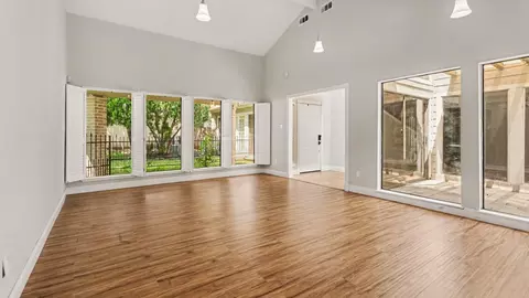 Living - 8223 Magnolia Glen Dr, Humble, TX 77346 photo 2 of 3