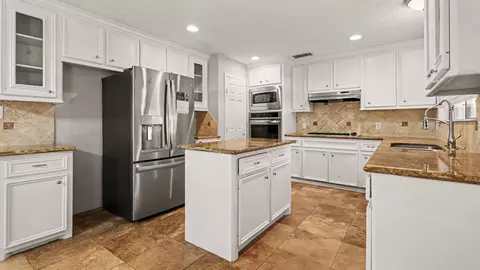 Kitchen - 8223 Magnolia Glen Dr, Humble, TX 77346 photo 3 of 3