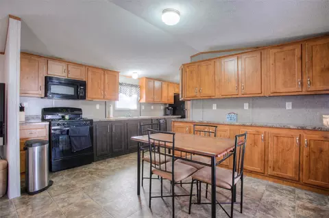 Kitchen - 179 Mercury Dr, Trinity, TX 75862 photo 2 of 2