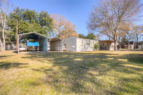 Exterior - 179 Mercury Dr, Trinity, TX 75862 photo 5 of 7