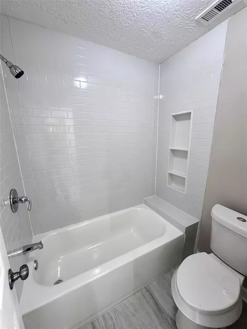 Bath - 25106 Collingtree Dr, Spring, TX 77389 photo 5 of 5