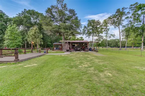 Exterior - 15401 Stoltje Dr, Conroe, TX 77306 photo 13 of 14