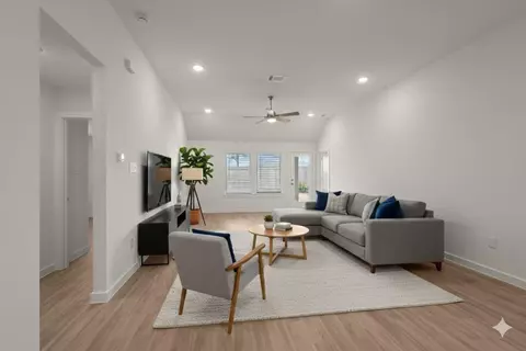 Living - 985 Garden Path Dr, Willis, TX 77378 photo 1 of 1