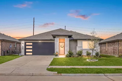 711 Alpine Falls Rd, Rosharon, TX 77583