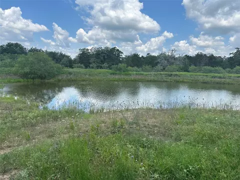 1403 Armstrong-derry, Waelder, TX 78959