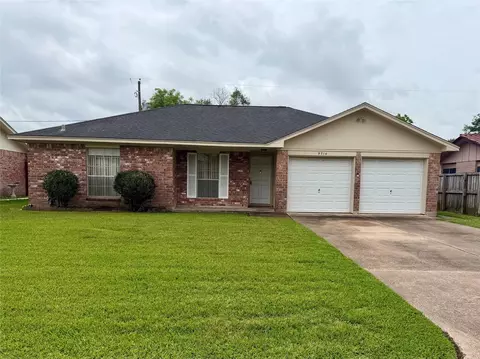 9714 Sumerlin St, Houston, TX 77075