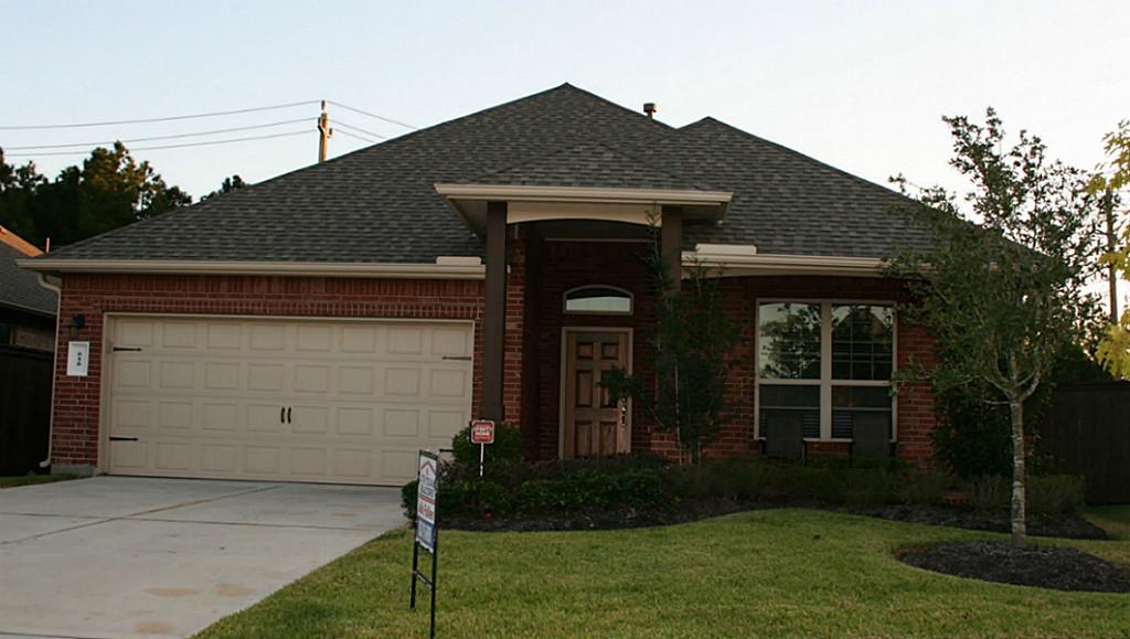 618 Pedernales, Webster, TX 77598 photo 1