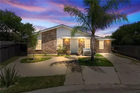 1126 Green Willow Dr, Corpus Christi, TX 78405