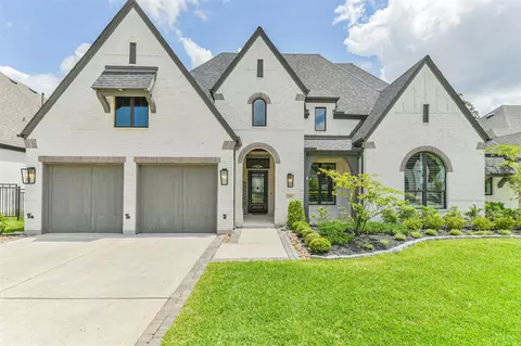 208 N Opulent Dr, Montgomery, TX 77316