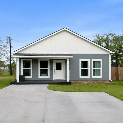 506 Jenni Ln, San Leon, TX 77539