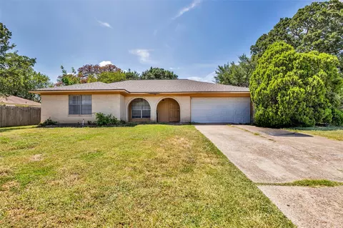 1613 Todd Trl, College Station, TX 77845