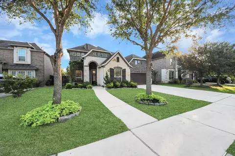 818 Butterfly Garden Trl, Richmond, TX 77406