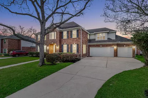 1202 Plantation Dr, Richmond, TX 77406