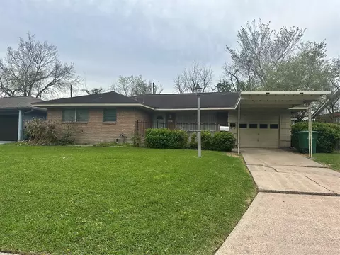 6841 Concho St, Houston, TX 77074