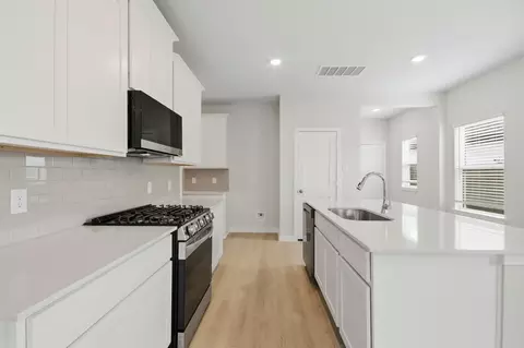 Kitchen - 9724 Caney Bend Rd, Conroe, TX 77303 photo 2 of 2