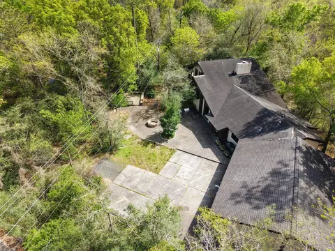 104 Gershwin Dr, Houston, TX 77079