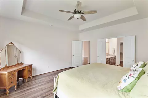 Bedroom - 426 Kickapoo Dr, Anahuac, TX 77514 photo 2 of 7