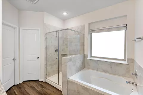 Bath - 426 Kickapoo Dr, Anahuac, TX 77514 photo 1 of 2