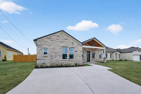 1129 Long Leaf Pine St, Huffman, TX 77336