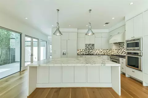 815 Alexander St, Houston, TX 77007
