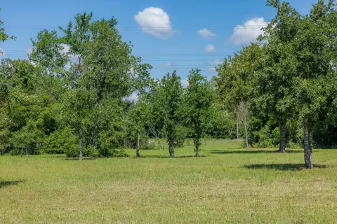 6757 Atakapan Trl, Bedias, TX 77831