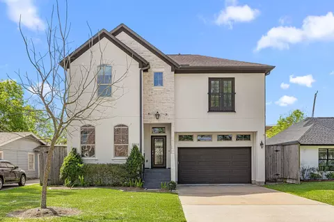 5119 Locust St, Bellaire, TX 77401