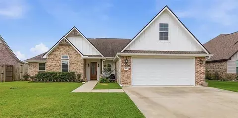 105 Pindo Palm, Lumberton, TX 77657