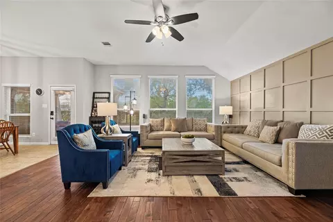 3106 London Ln, Missouri City, TX 77459