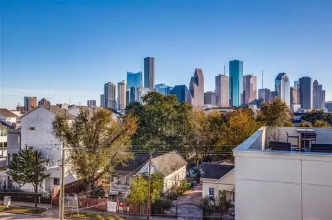 1802 Hickory St, Houston, TX 77007