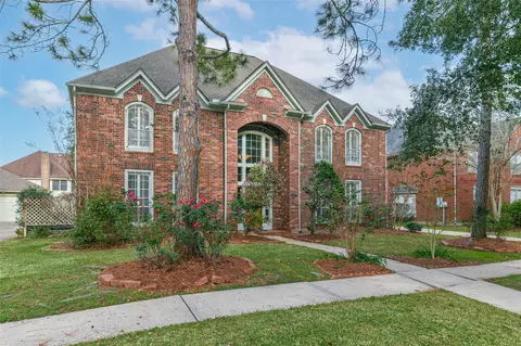 2021 Sandy Coast Cir, League City, TX 77573