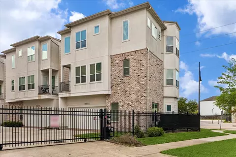 2004 Rosedale St #A, Houston, TX 77004