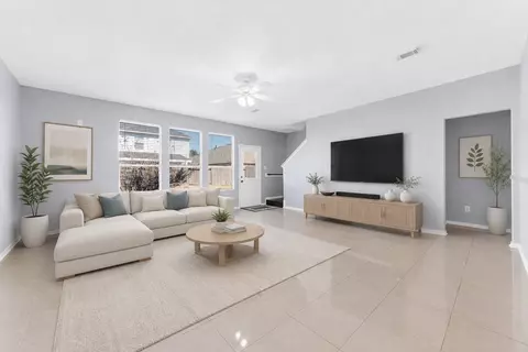 Living - 19510 Harvest Stream Way, Houston, TX 77084 photo 3 of 5