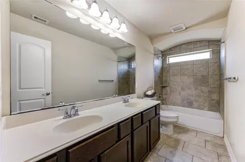 Bath - 24511 Stratton Creek Dr, Spring, TX 77373 photo 3 of 3