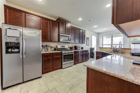 Kitchen - 24511 Stratton Creek Dr, Spring, TX 77373 photo 1 of 2