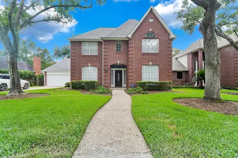 1038 Trapper Hill Dr, Houston, TX 77077