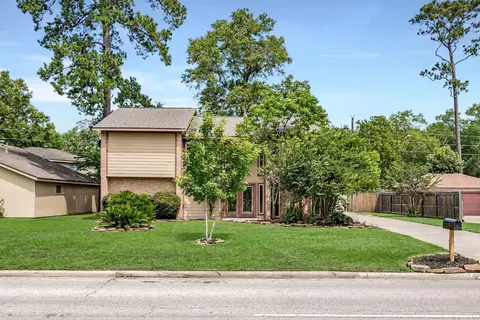 706 S Diamondhead Blvd, Crosby, TX 77532