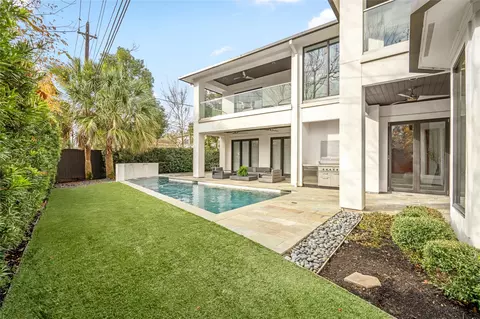 3703 Wroxton Rd, West University Place, TX 77005