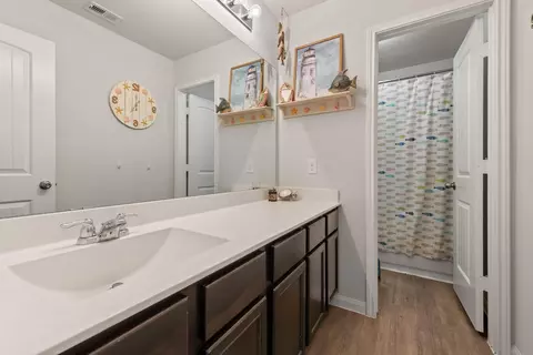 Entry Way - 979 Crossing Dr, Bryan, TX 77803 photo 5 of 5