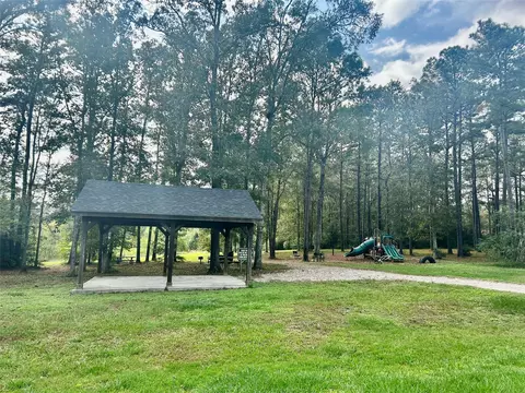 1560 County Road 632, Dayton, TX 77535
