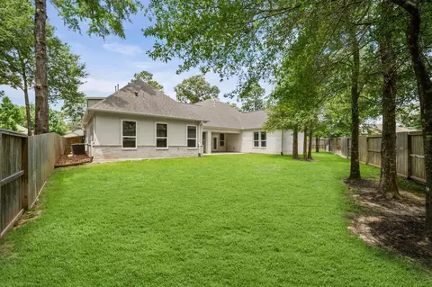 Exterior - 7 Pilot Pt, Conroe, TX 77304 photo 5 of 6