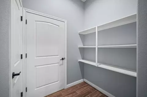 Entry Way - 7 Pilot Pt, Conroe, TX 77304 photo 5 of 5