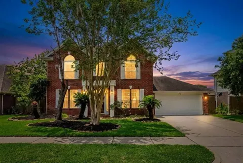 1808 Oakland Cir, Pearland, TX 77581