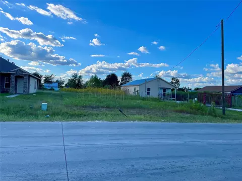 325 Road 5102, Cleveland, TX 77327