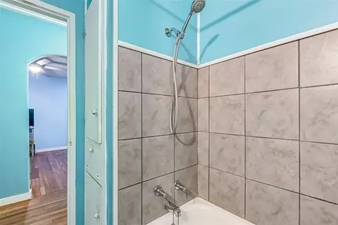 Bath - 913 Maple Ave, Pasadena, TX 77506 photo 5 of 5