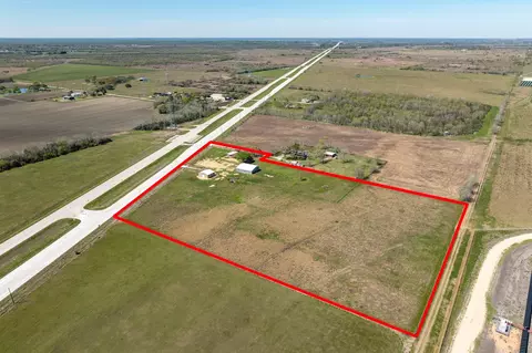 27427 Highway 36, Damon, TX 77430