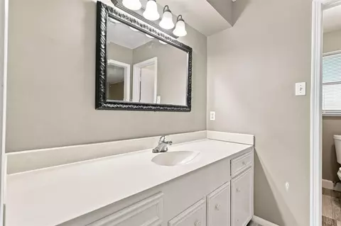 Bath - 7714 Kleingreen Ln, Spring, TX 77379 photo 4 of 4