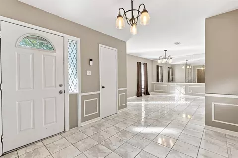 Entry Way - 7714 Kleingreen Ln, Spring, TX 77379 photo 1 of 2