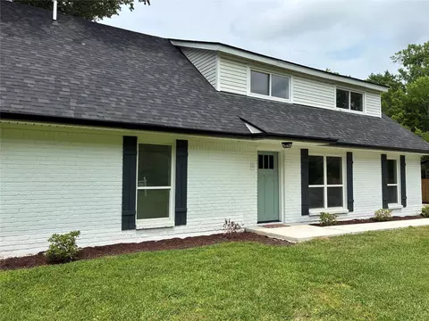 12219 Oakline Dr, Pearland, TX 77581
